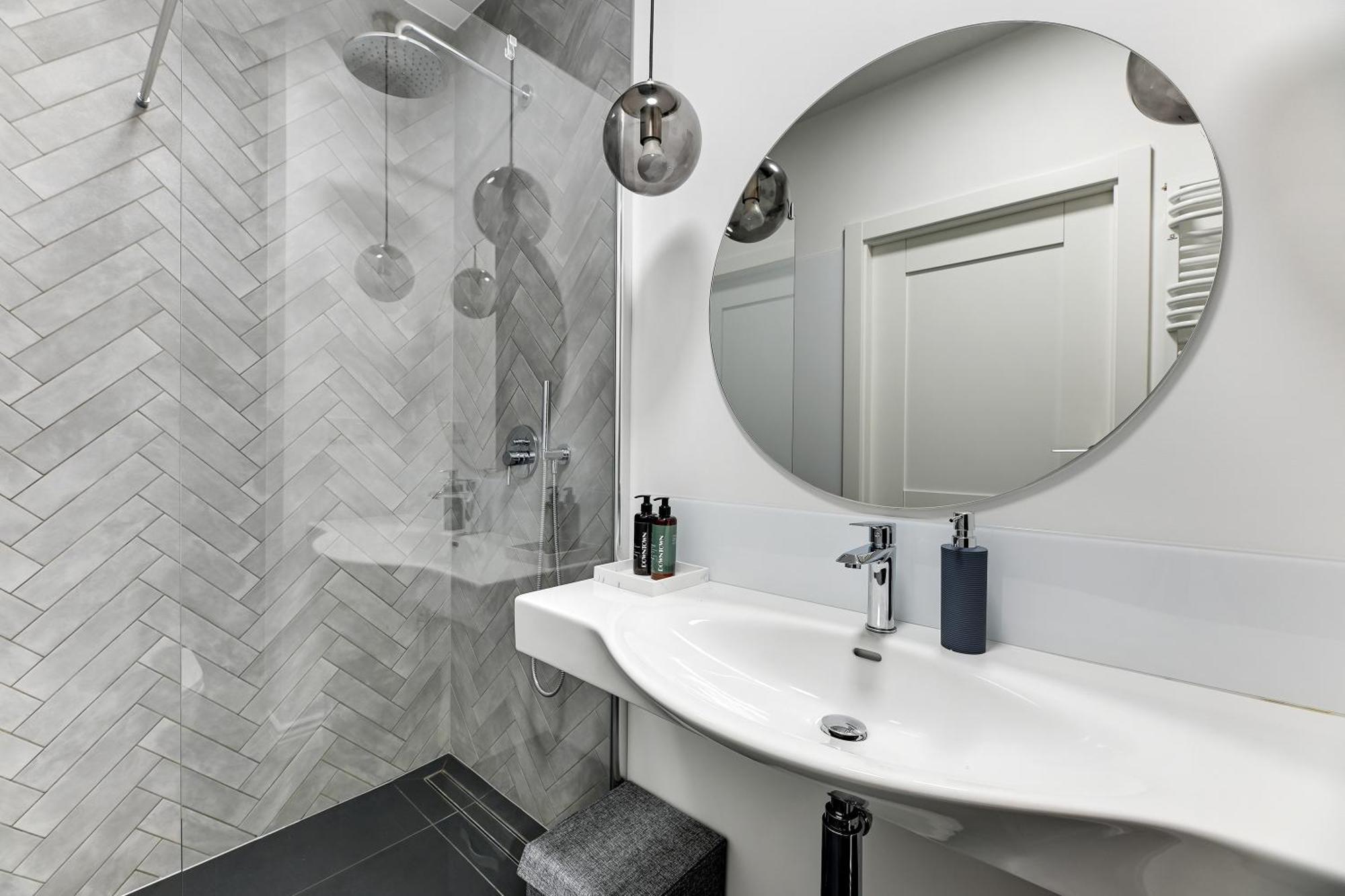 Aura III Apartments & Free Parking By Downtown Apartments Gdansk Room photo